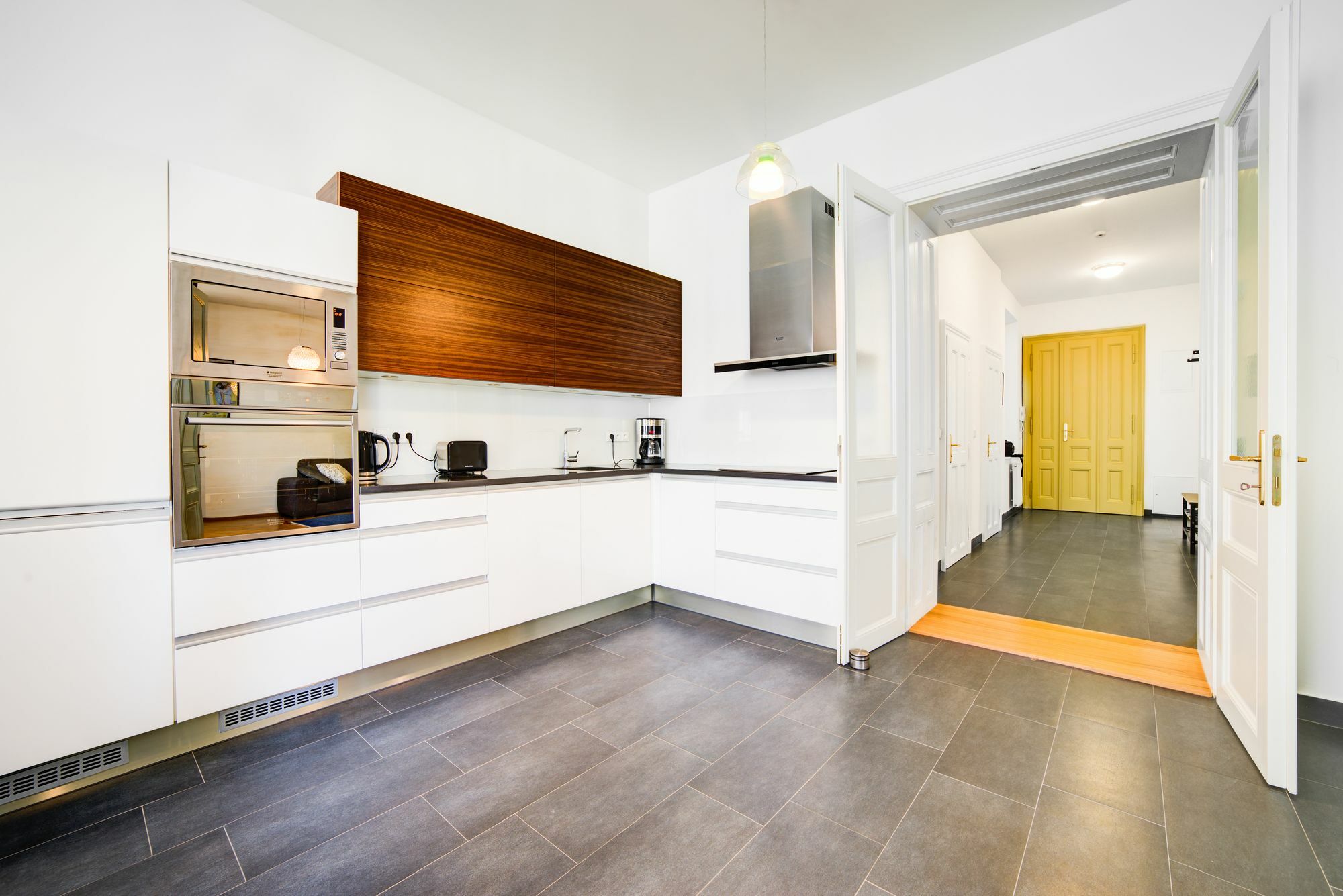 Bishop Apartments เบอร์โน ภายนอก รูปภาพ