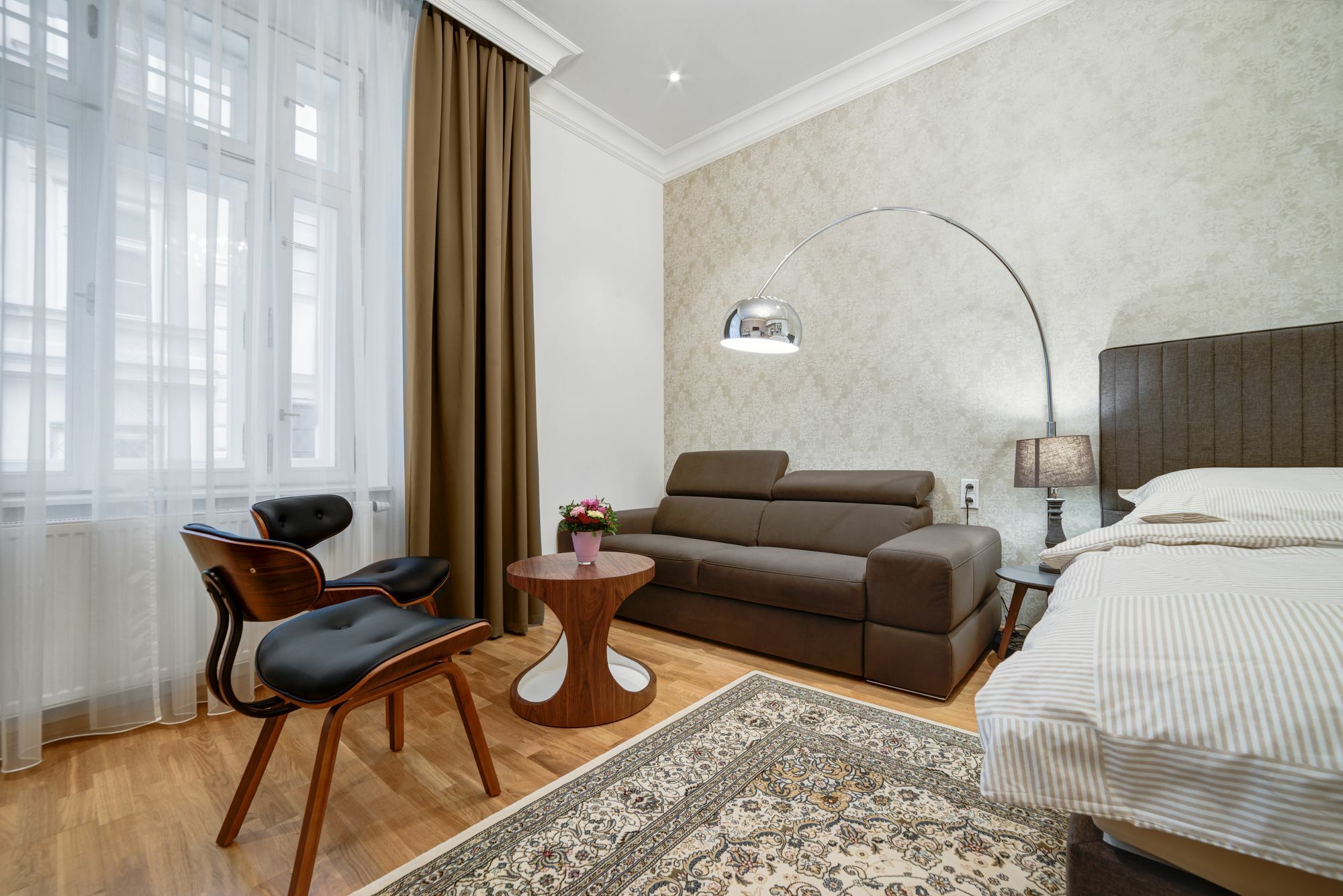 Bishop Apartments เบอร์โน ภายนอก รูปภาพ